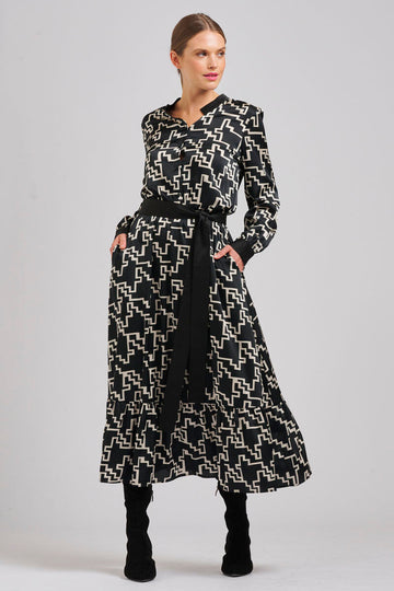 The Georgia Relaxed Midi Length Dress - Black & Cream Print